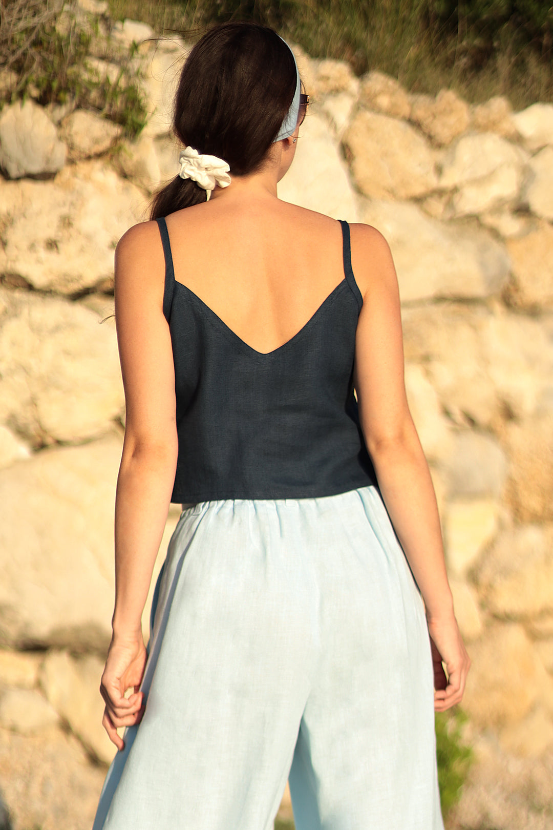 Short linen tank top