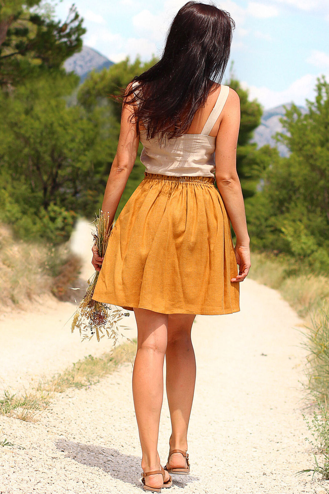 Linen mini skirt