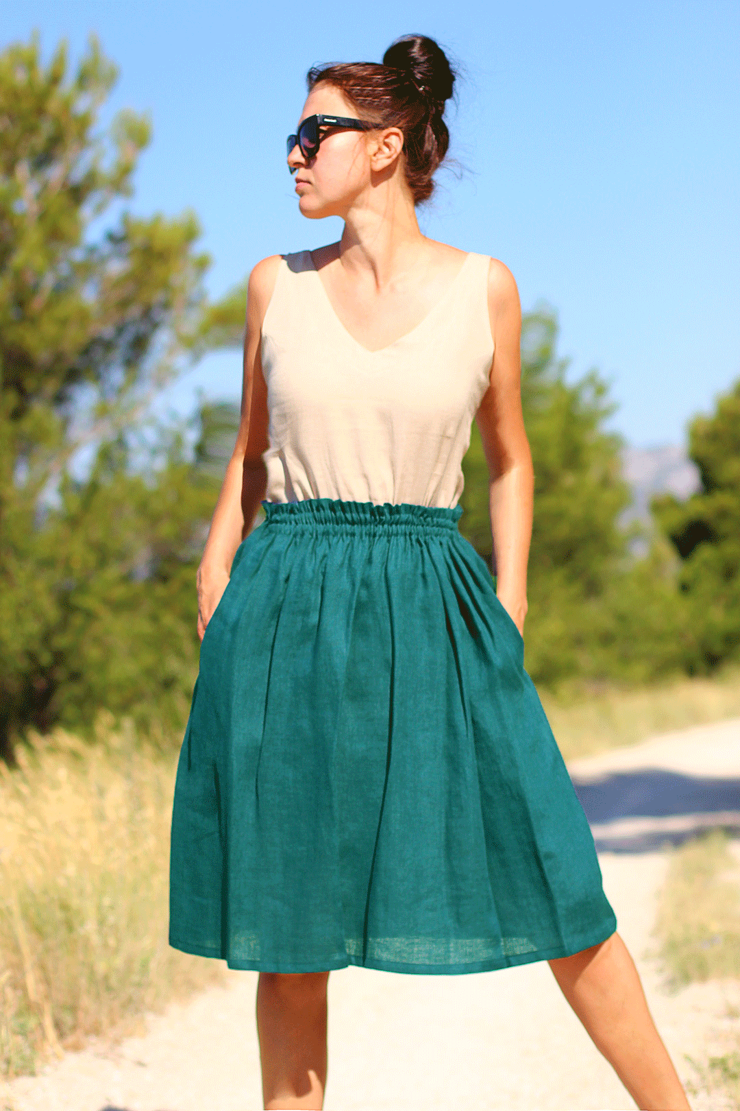 Linen skirt with pleated waist