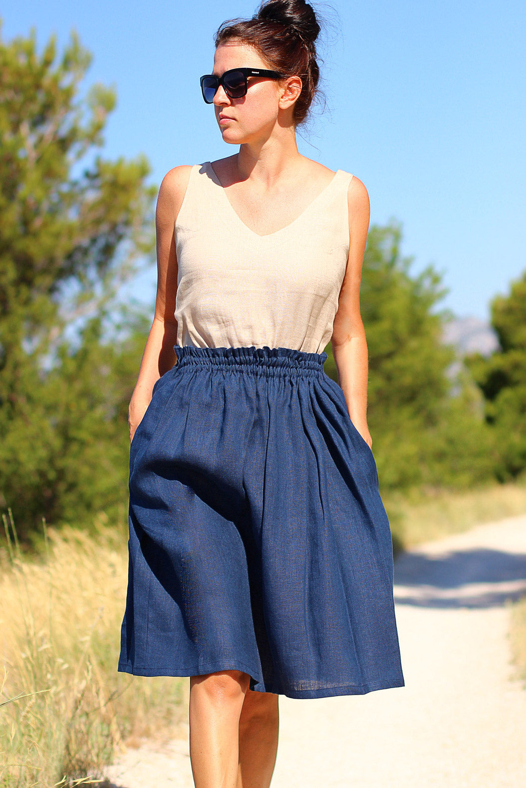 Linen skirt with pleated waist