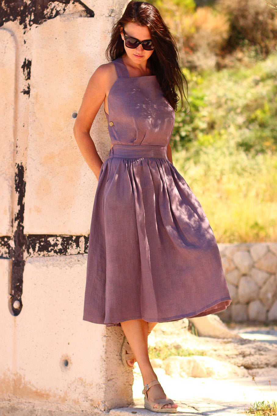 Linen dress with exposed back