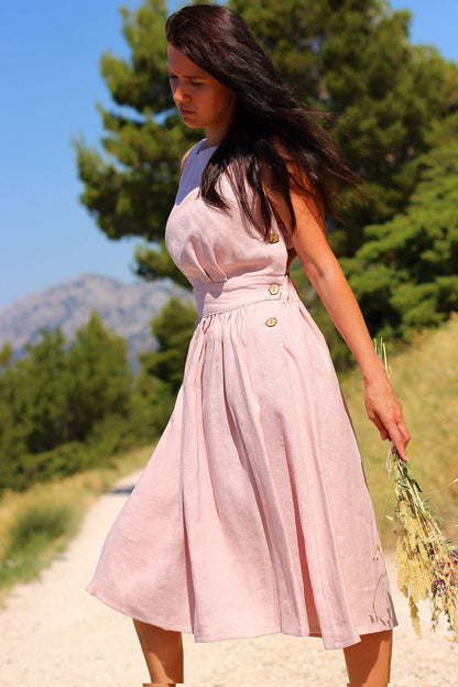 Linen dress with exposed back